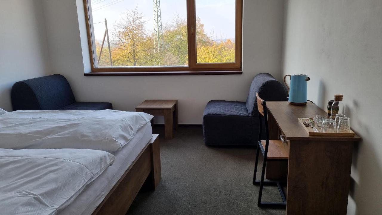 Pension Vinarstvi Klucov エクステリア 写真